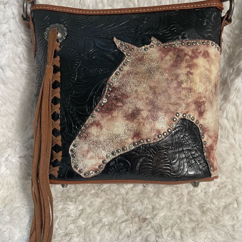 Montana West Black and Brown Horse Accent Shoulder Bag - Picture 3 of 14